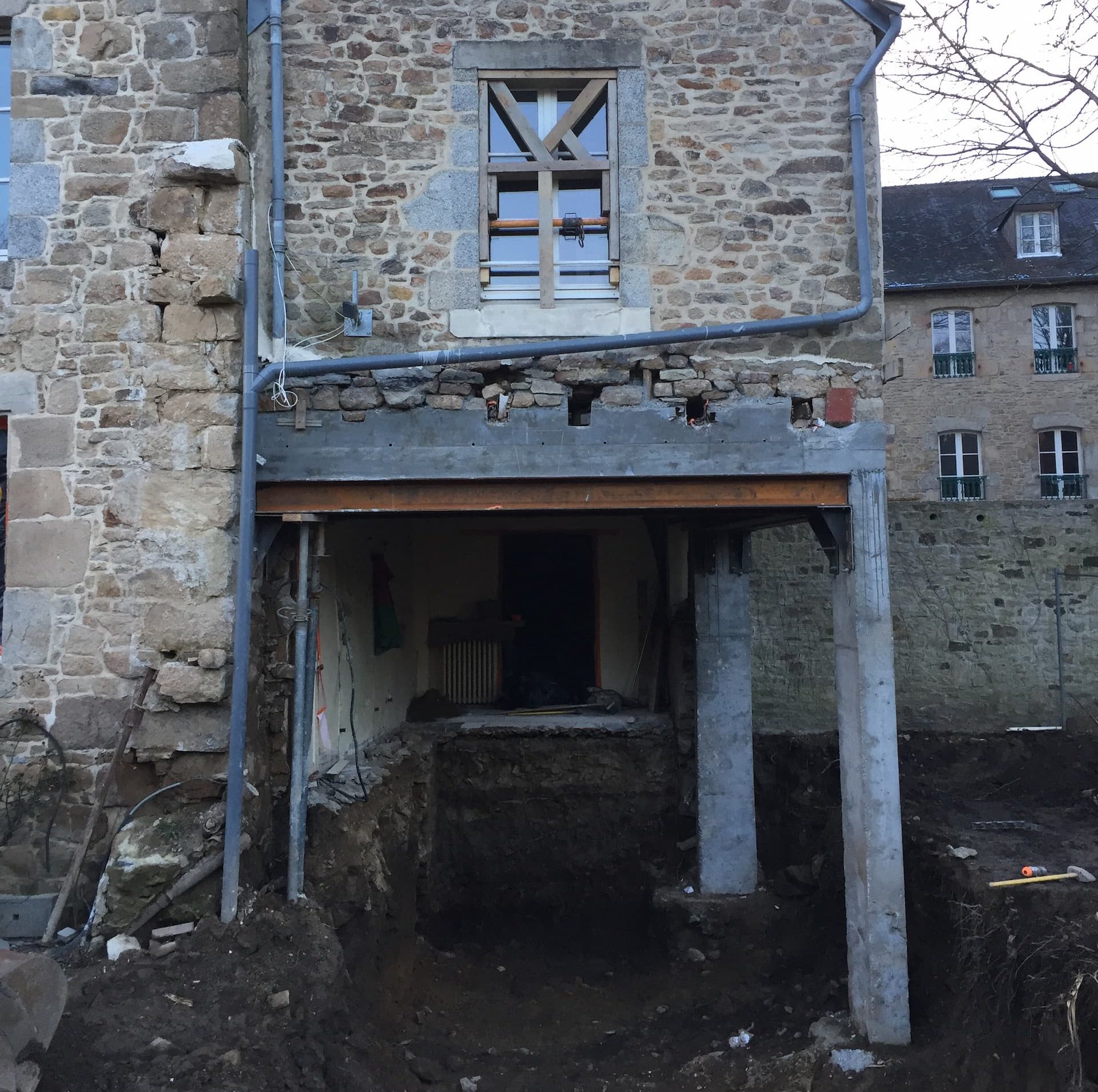 Réalisation d'une piscine Avant