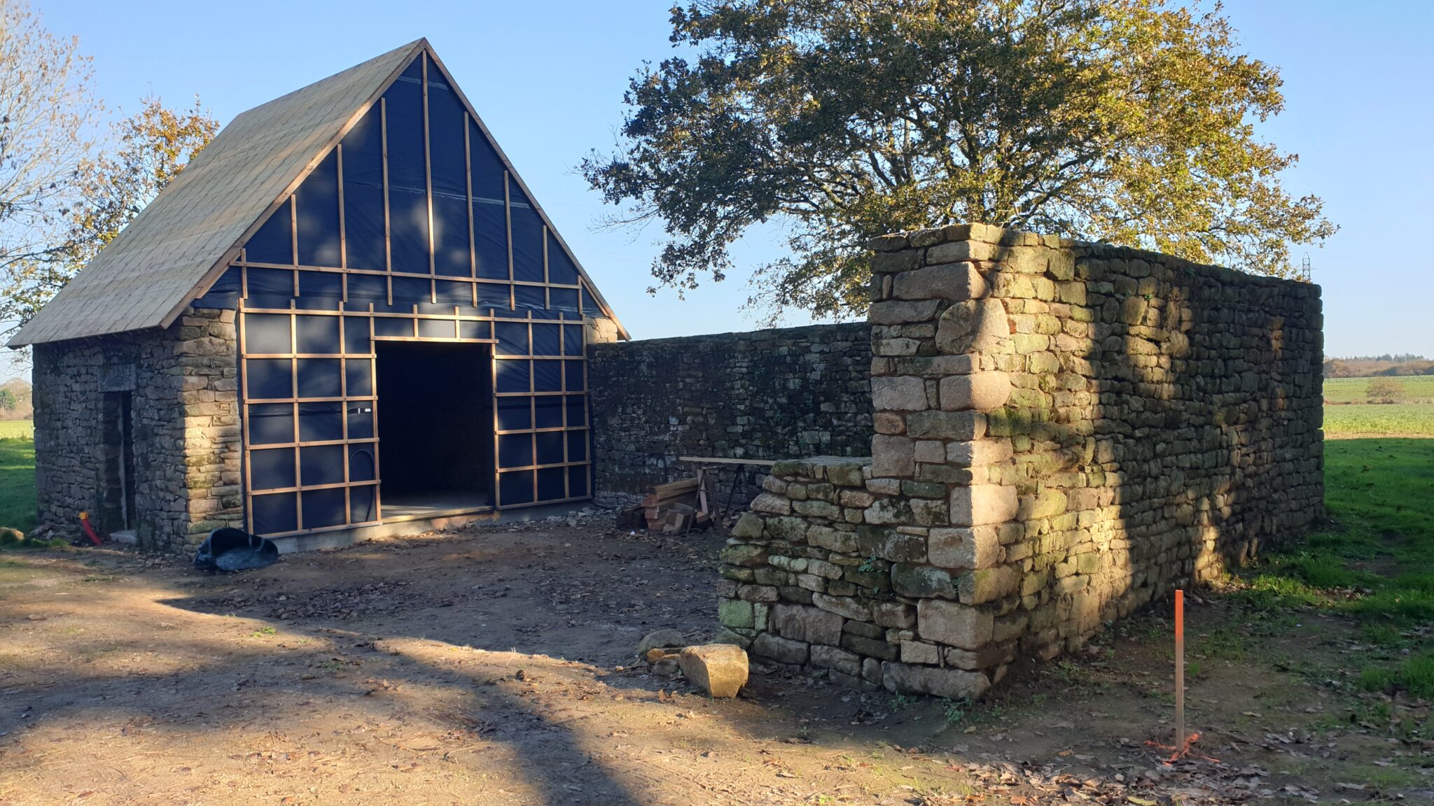 Rénovation murs en pierre Rédené Après